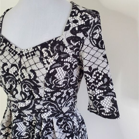 Postmark Black & White Structured Top | Medium - Picture 4 of 8